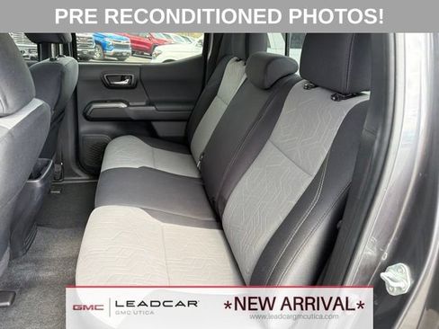 Used 2023 Toyota Tacoma TRD Off-Road w/ Black Out Package (TMS) AWD/4WD image 17