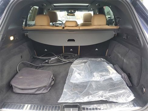 Used 2025 Mercedes-Benz GLE 450e 4MATIC image 11