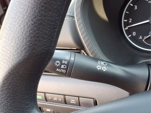 Used 2025 Nissan Sentra SV FWD image 19