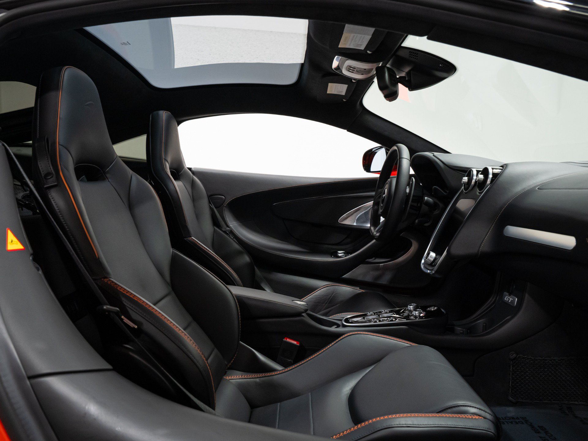 Used 2023 McLaren GT RWD image 53