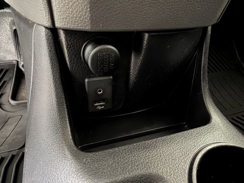 Used 2017 Nissan NV200 SV w/ Technology Package image 11