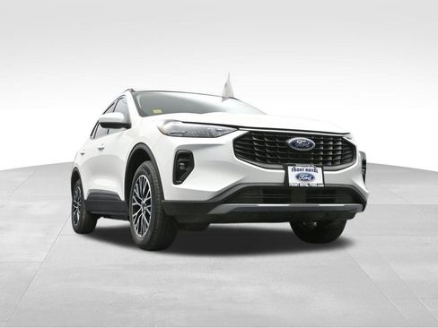 New 2025 Ford Escape SE image 39