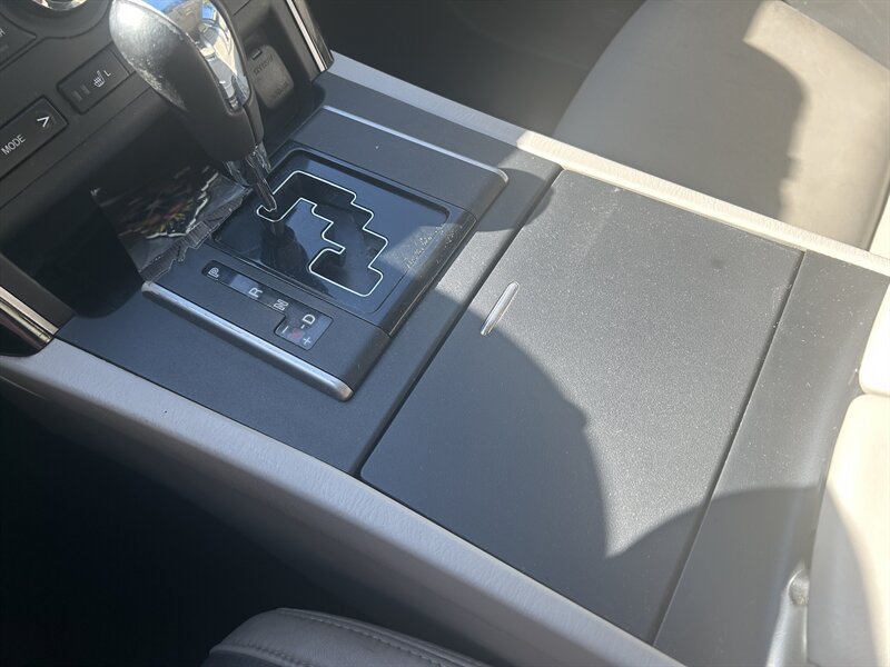 Used 2011 MAZDA CX-9 Touring w/ Moonroof & Bose Audio Pkg AWD/4WD image 16