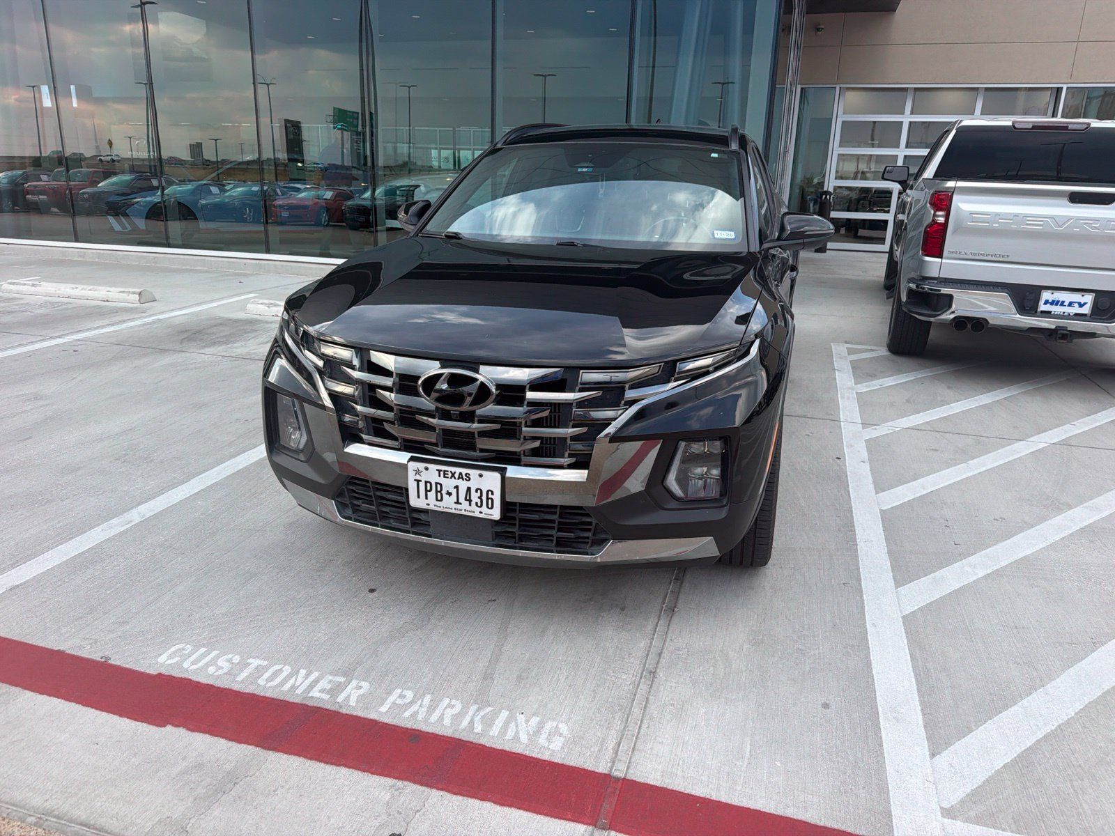 Used 2023 Hyundai Santa Cruz Limited w/ Cargo Package AWD/4WD image 2