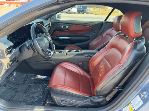 Used 2024 Ford Mustang GT Premium image 11