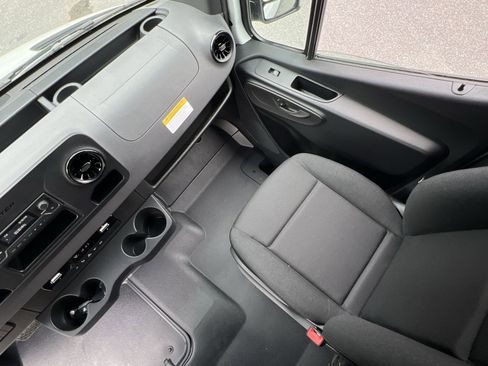 New 2026 Mercedes-Benz Sprinter 2500 image 14