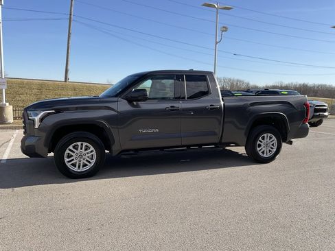 Used 2022 Toyota Tundra SR5 image 3