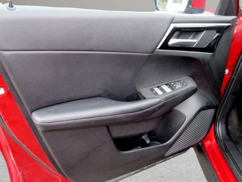 Used 2024 Mitsubishi Outlander AWD image 15