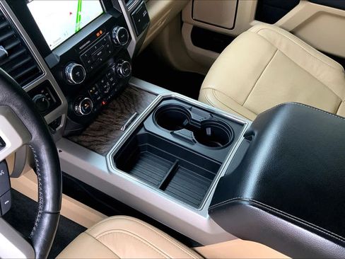 Used 2019 Ford F250 Lariat w/ Lariat Ultimate Package image 16