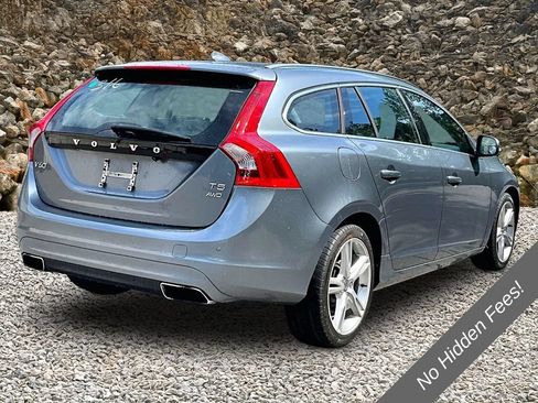 Used 2016 Volvo V60 T5 Platinum AWD/4WD image 2