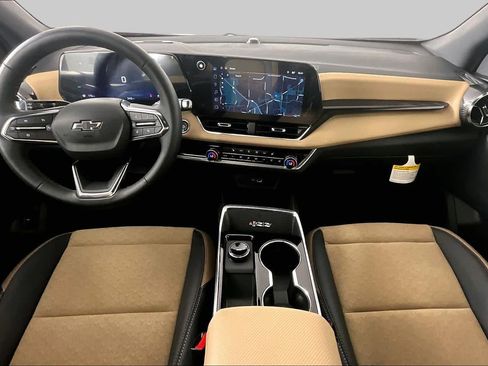 Certified 2026 Chevrolet Equinox ACTIV w/ LPO, Floor Liner Package FWD image 29
