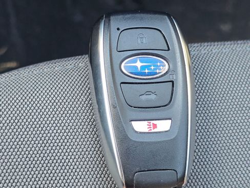 Used 2025 Subaru Crosstrek 2.5i Premium AWD/4WD image 32