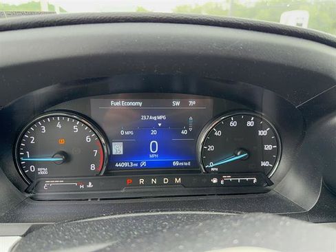 Used 2020 Ford Explorer XLT w/ Equipment Group 202A AWD/4WD image 6