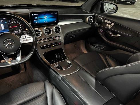 Used 2022 Mercedes-Benz GLC 300 4MATIC image 29
