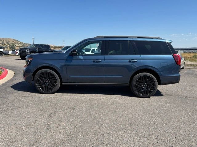 New 2027 Ford Expedition Platinum w/ Stealth Performance Package AWD/4WD image 2