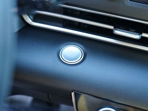 Certified 2023 Hyundai Elantra SEL w/ Preferred Accessory Package image 23