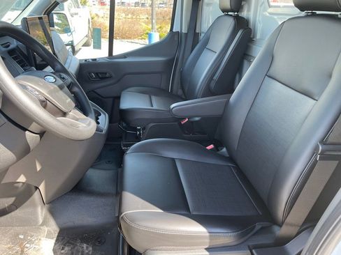 New 2026 Ford Transit 250 148 Medium Roof Extended AWD image 7