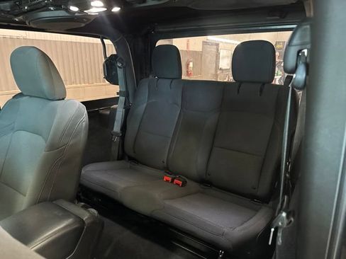 Used 2020 Jeep Wrangler Sport AWD/4WD image 11