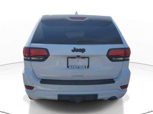 Used 2020 Jeep Grand Cherokee Altitude image 5