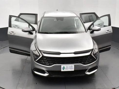 Used 2024 Kia Sportage LX image 10