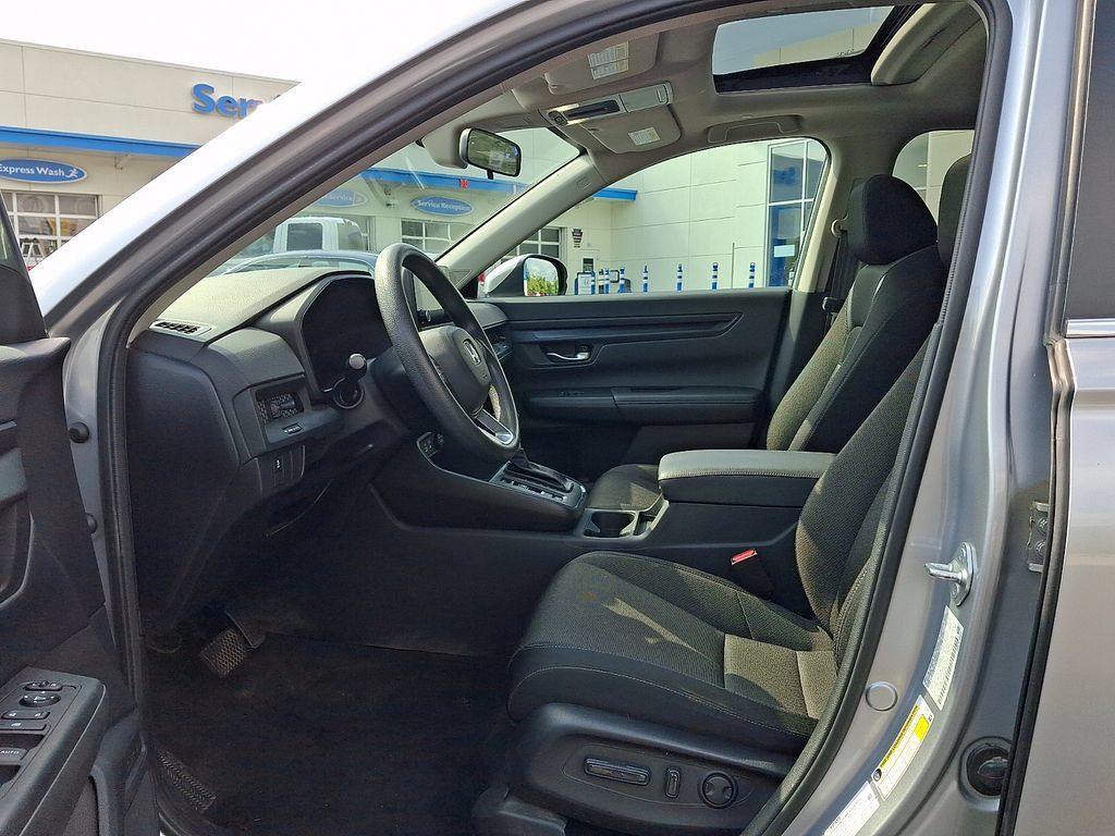 Used 2024 Honda CR-V EX image 17
