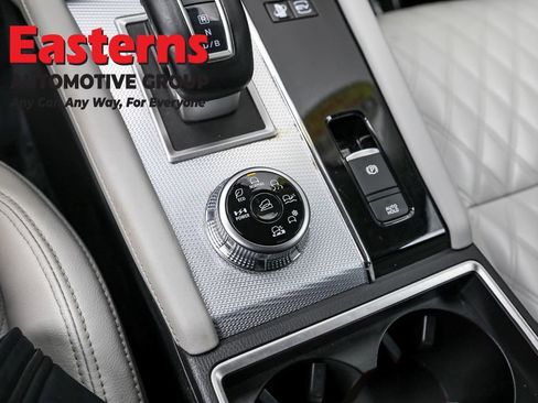 Used 2023 Mitsubishi Outlander SEL image 20