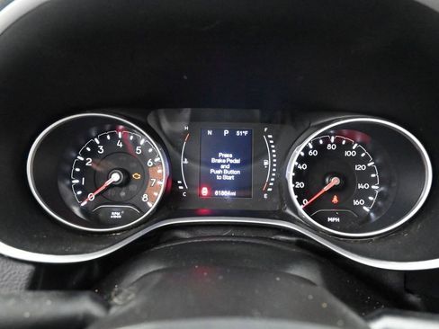 Used 2019 Jeep Compass Latitude w/ Cold Weather Group image 34