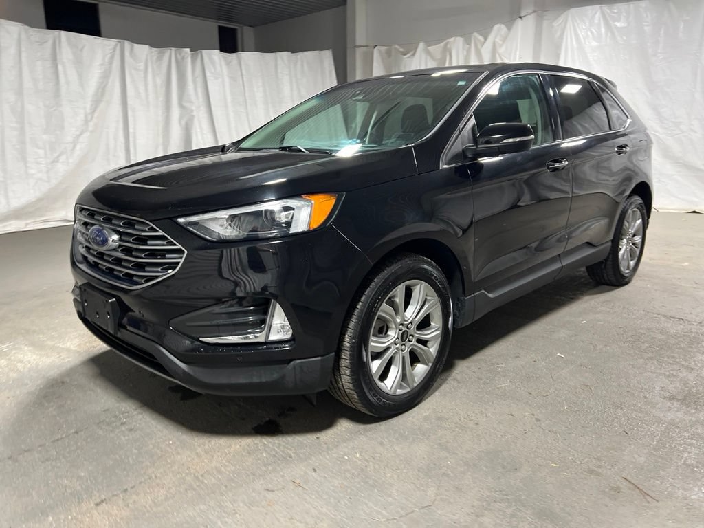 Used 2024 Ford Edge Titanium AWD/4WD image 3