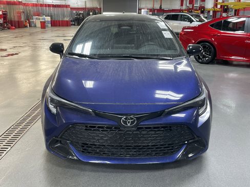 Used 2024 Toyota Corolla SE image 3
