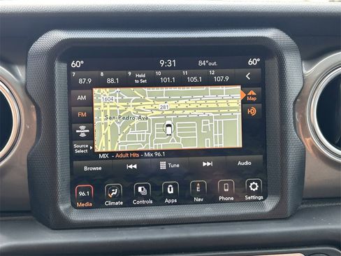 Used 2023 Jeep Gladiator Overland image 24