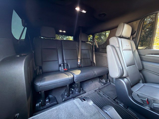 Used 2025 Cadillac Escalade ESV Luxury AWD/4WD image 26