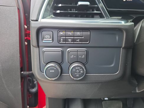 Used 2025 Chevrolet Tahoe RST w/ Comfort Package RWD image 21