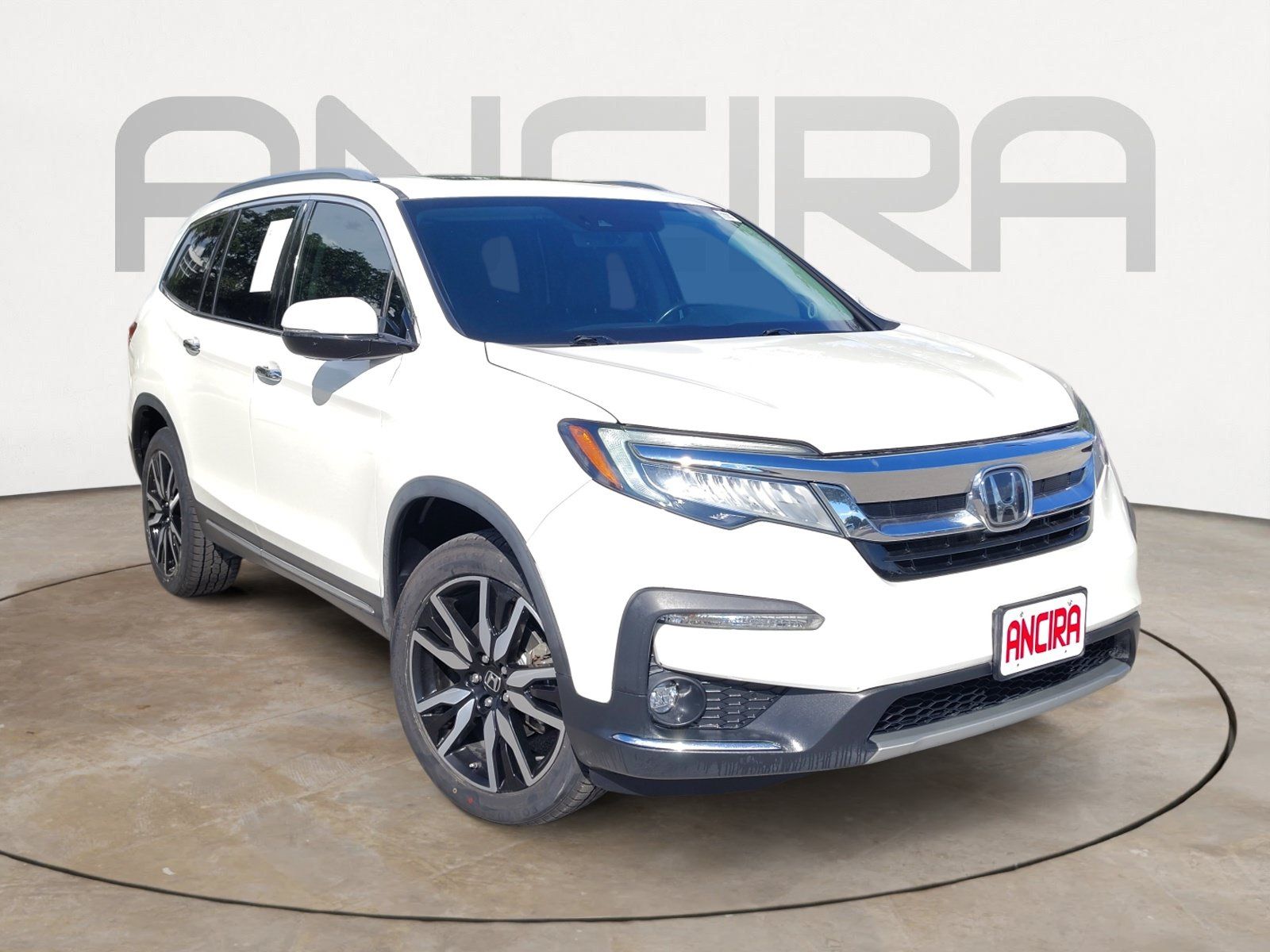 Used 2019 Honda Pilot Elite image 4