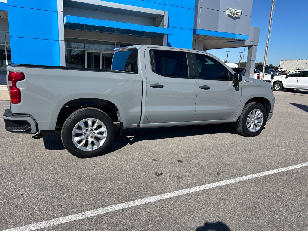 Used 2024 Chevrolet Silverado 1500 Custom RWD image 2