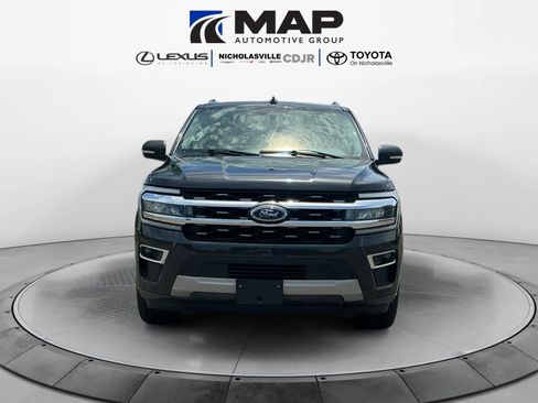 Used 2024 Ford Expedition Limited AWD/4WD image 8
