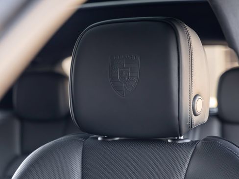 Certified 2026 Porsche Macan S AWD/4WD image 28