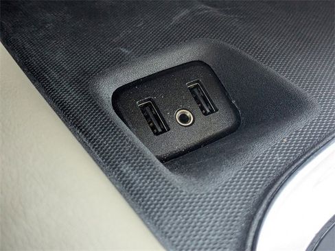 Used 2019 Buick Enclave Essence image 20