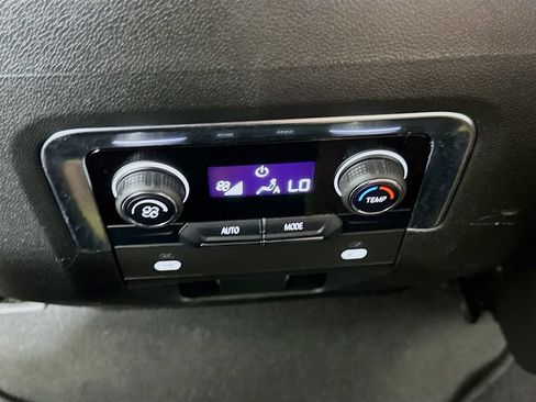 Used 2023 Chevrolet Tahoe LT AWD/4WD image 34