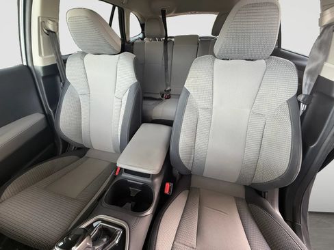 Used 2024 Subaru Outback Premium AWD/4WD image 13