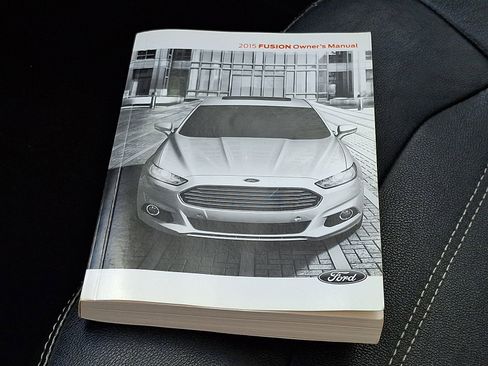 Used 2015 Ford Fusion SE w/ Equipment Group 202A image 26
