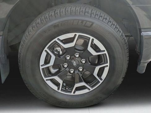 Used 2023 Ford F150 Lightning XLT image 9