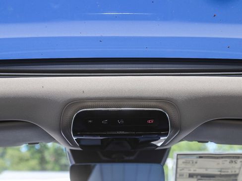 New 2026 Mercedes-Benz E 450 4MATIC Sedan image 14