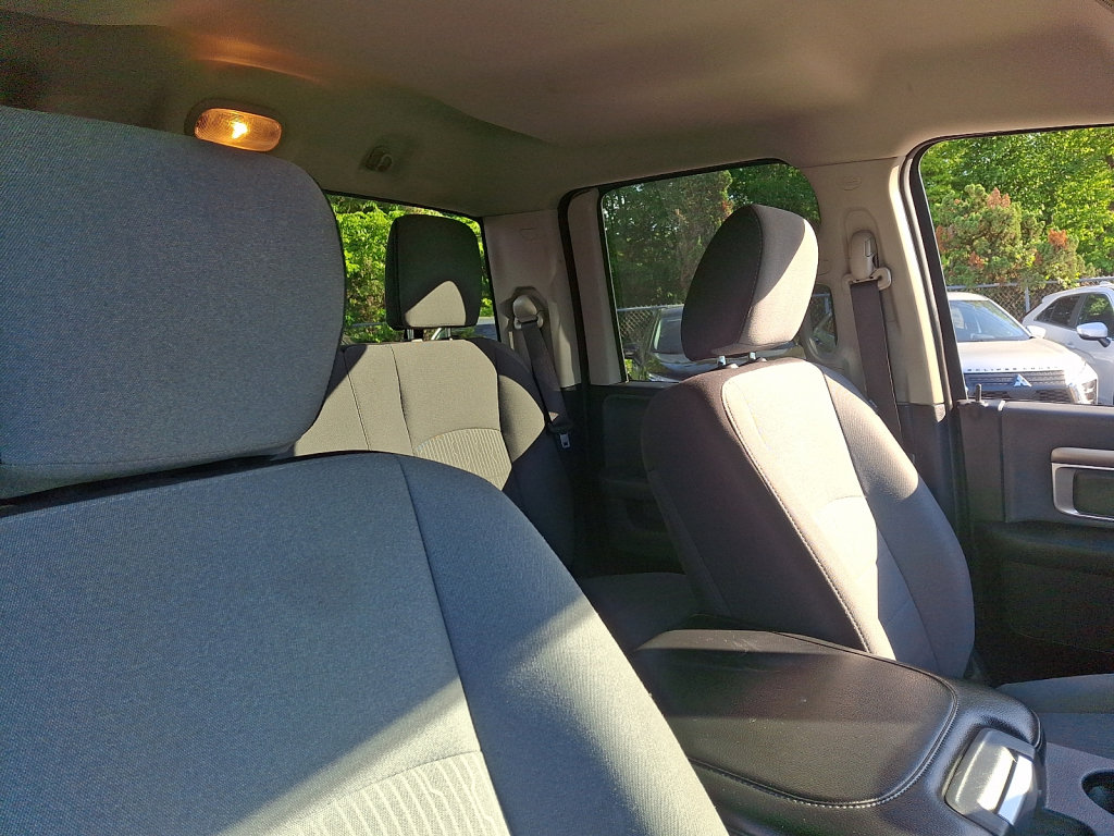 Used 2024 RAM 1500 Classic SLT AWD/4WD image 13