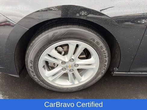 Certified 2018 Chevrolet Cruze LT w/ Sun And Sound Package image 2