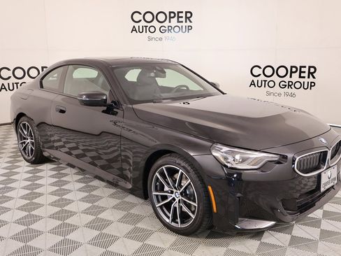 Used 2025 BMW 230i xDrive 230i xDrive w/ Premium Package image 1