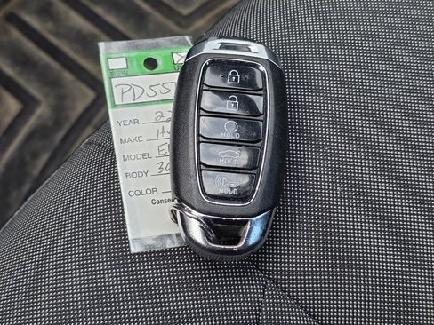 Used 2022 Hyundai Elantra N Line w/ Preferred Accessory Package image 35