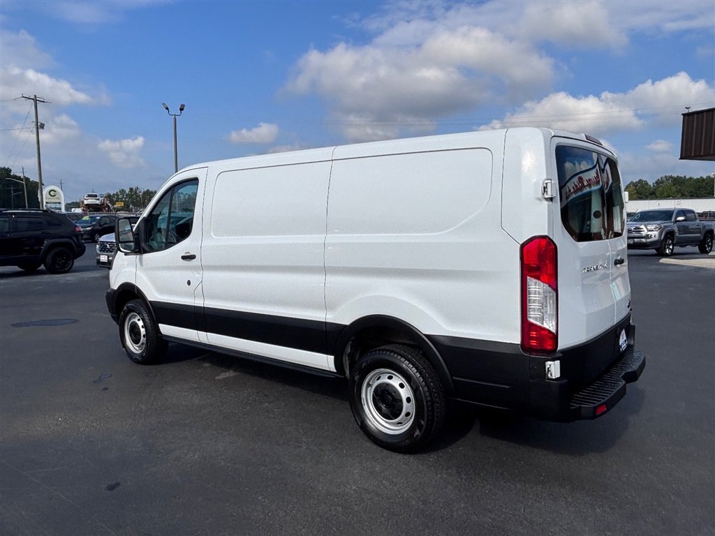 Used 2019 Ford Transit 250 130 Low Roof RWD image 3