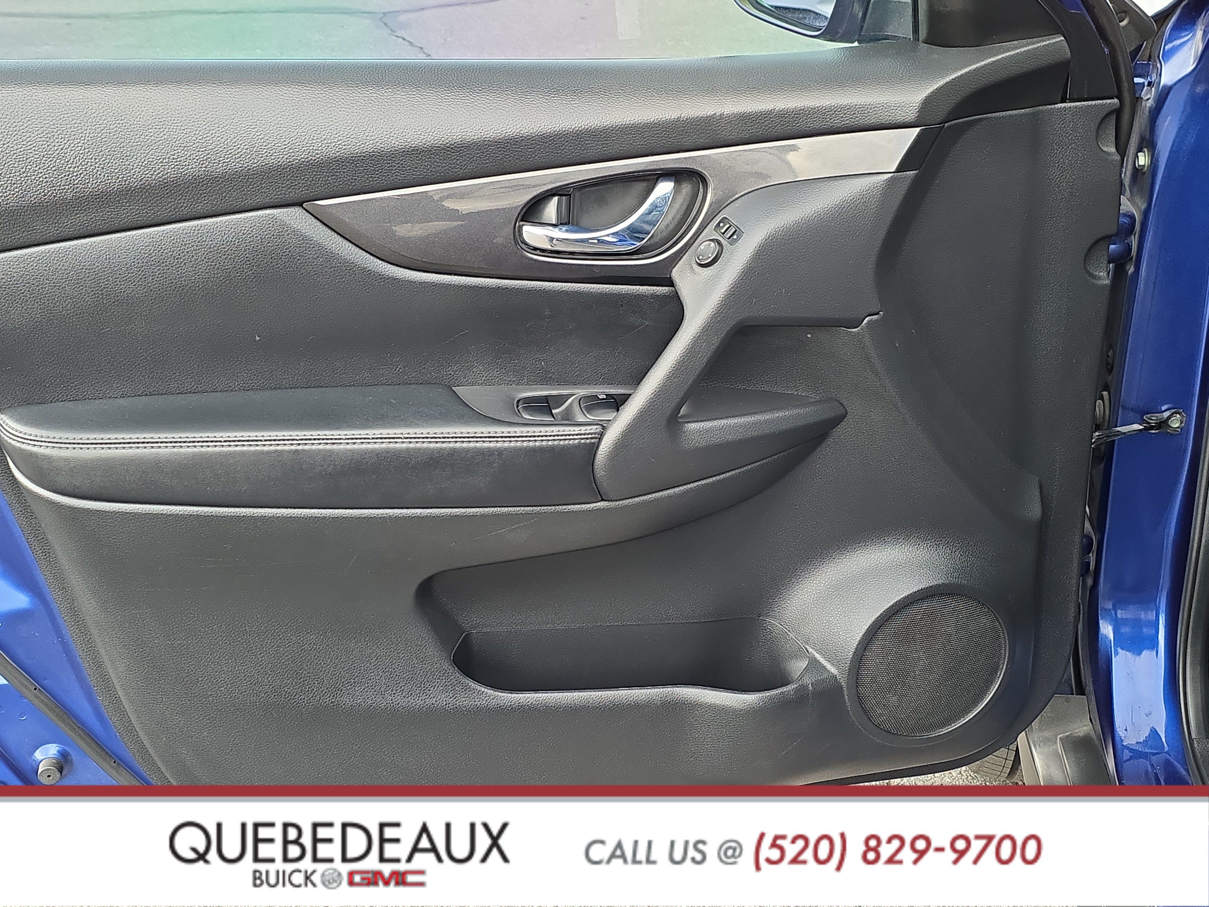 Used 2018 Nissan Rogue S FWD image 11