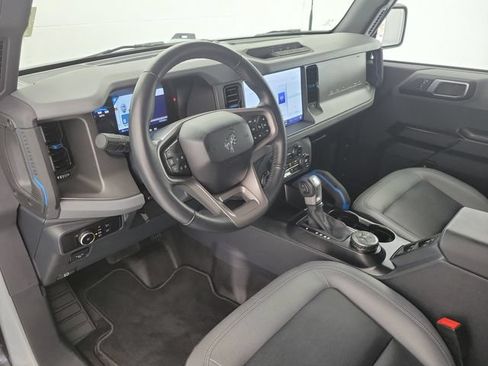 Used 2024 Ford Bronco Black Diamond AWD/4WD image 17
