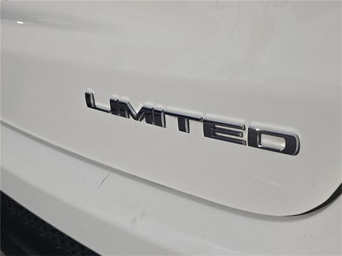 Used 2018 Jeep Compass Limited w/ Navigation Group image 4